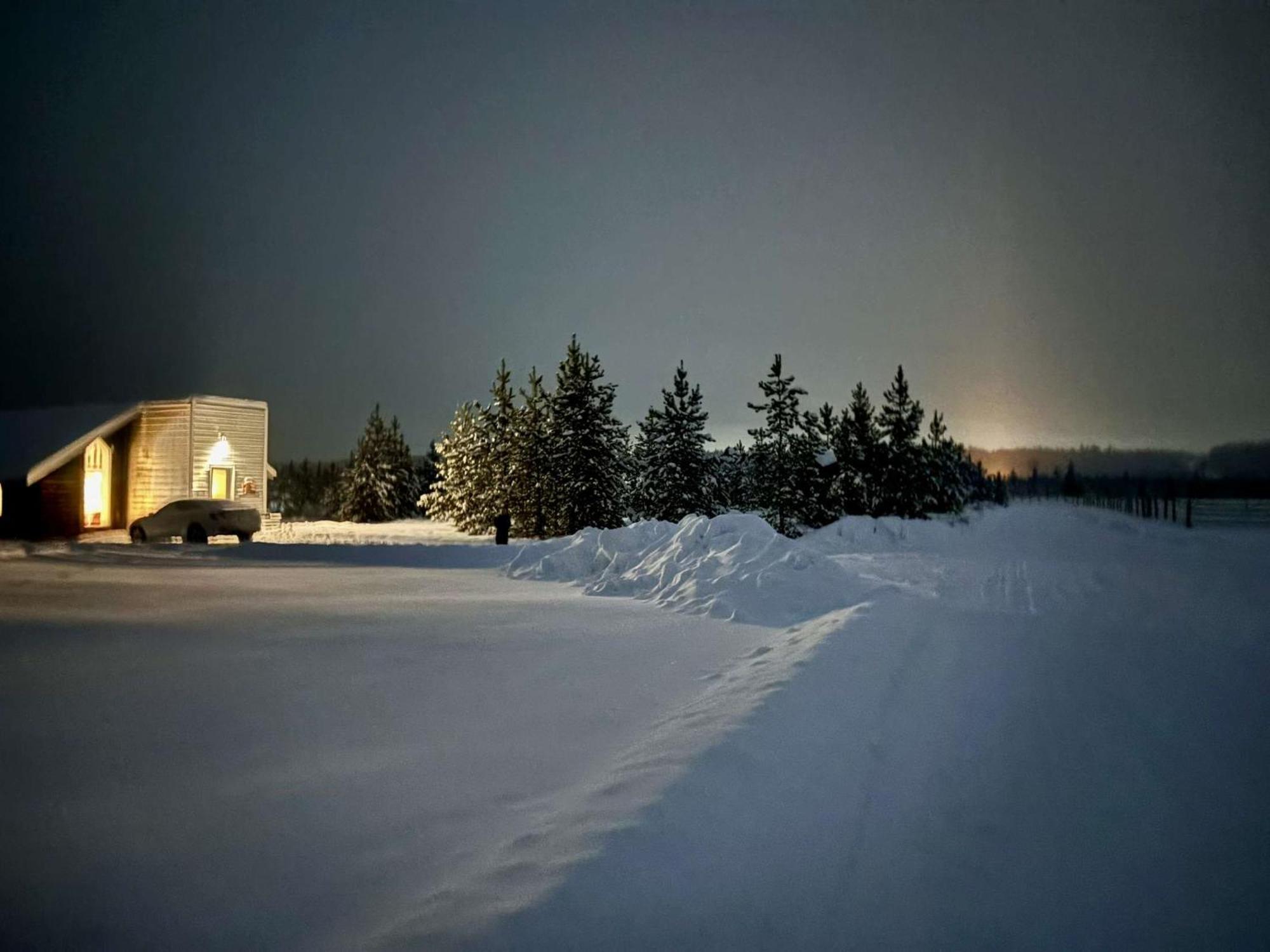 Woodhouse Cottages And Ranch Принс Джордж Екстериор снимка