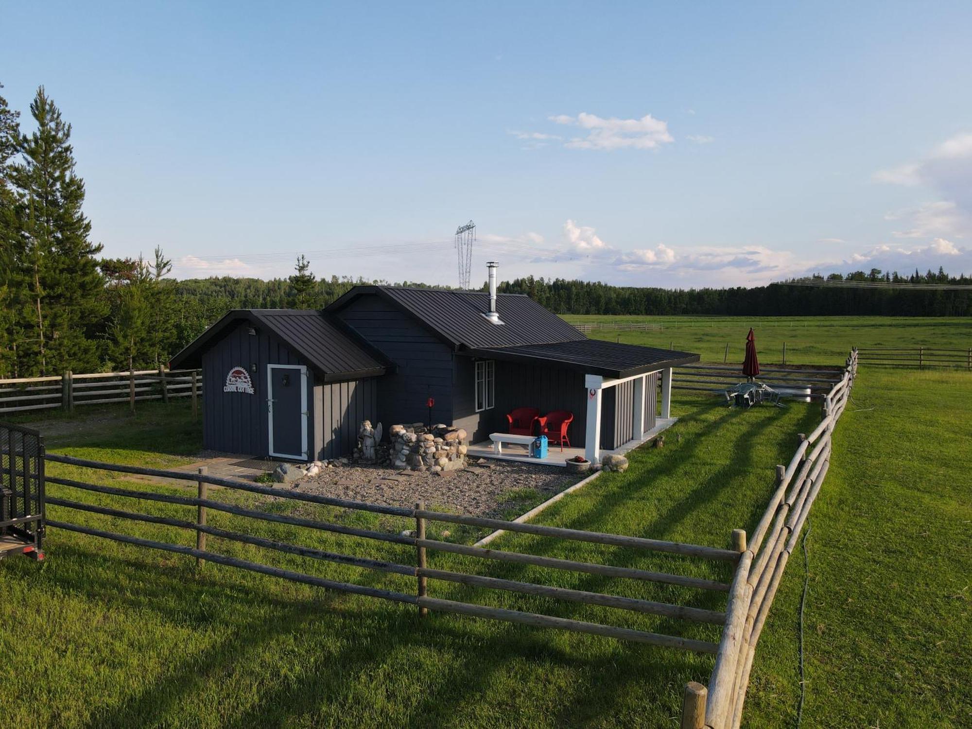 Woodhouse Cottages And Ranch Принс Джордж Екстериор снимка