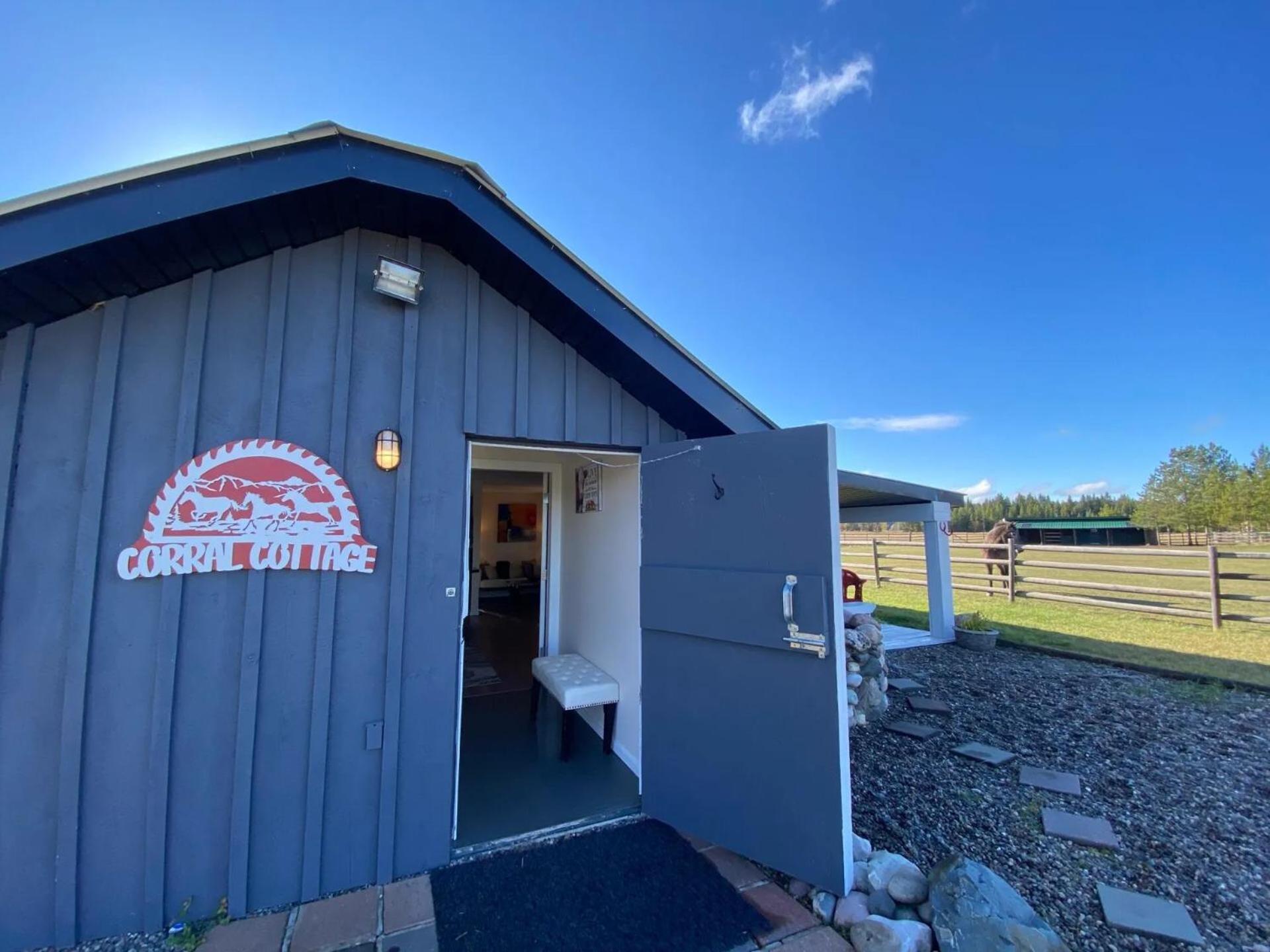 Woodhouse Cottages And Ranch Принс Джордж Екстериор снимка