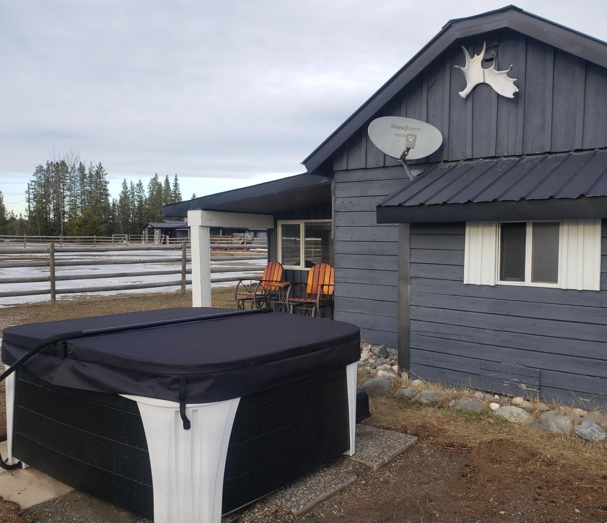 Woodhouse Cottages And Ranch Принс Джордж Екстериор снимка