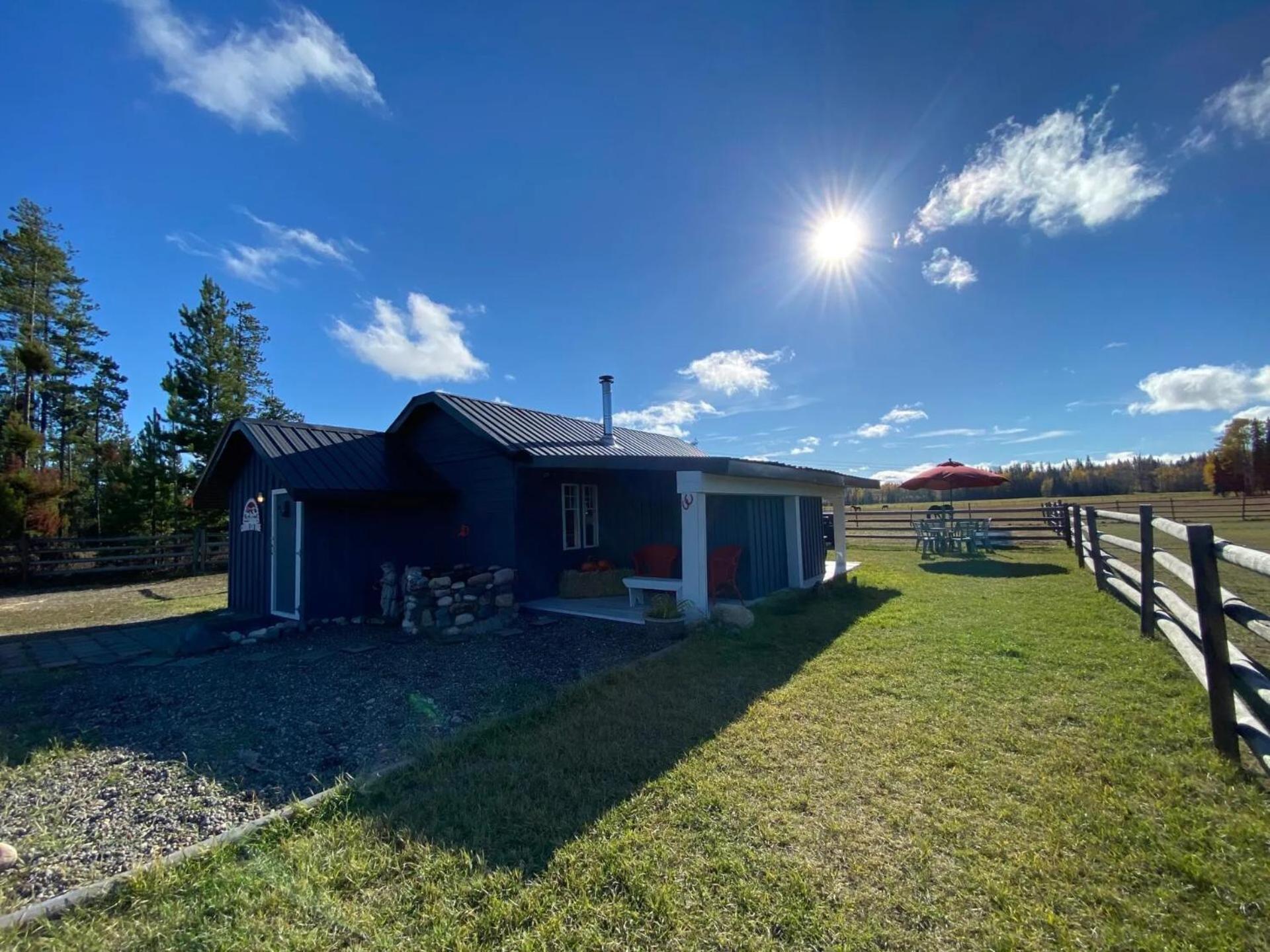 Woodhouse Cottages And Ranch Принс Джордж Екстериор снимка