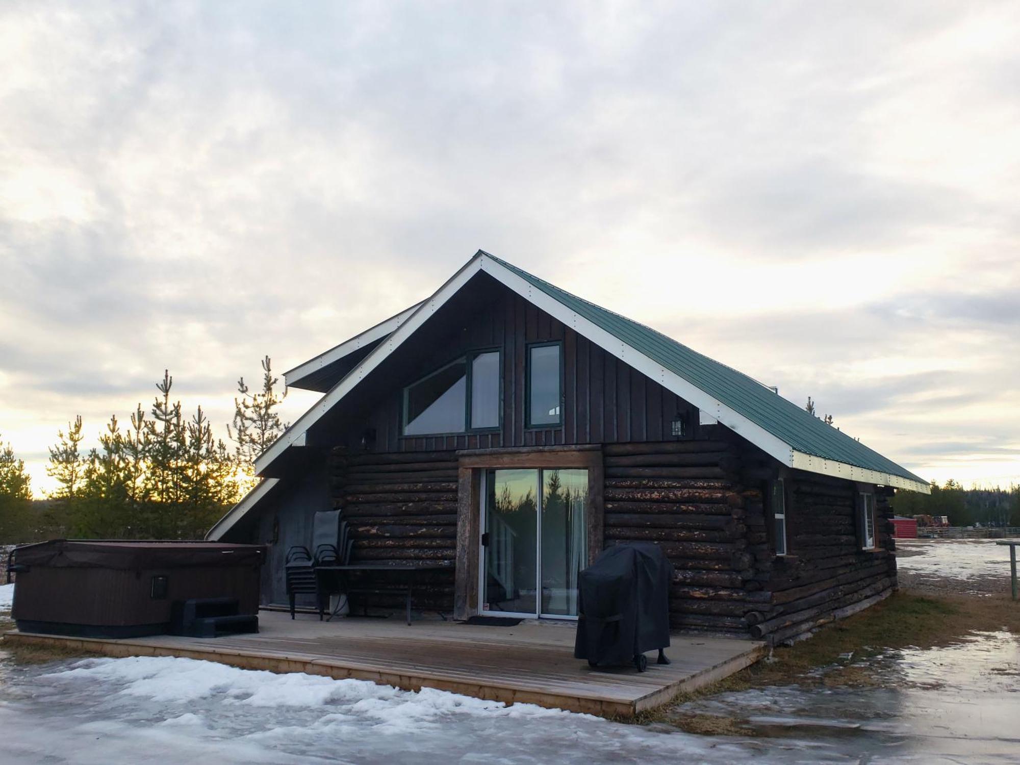 Woodhouse Cottages And Ranch Принс Джордж Екстериор снимка