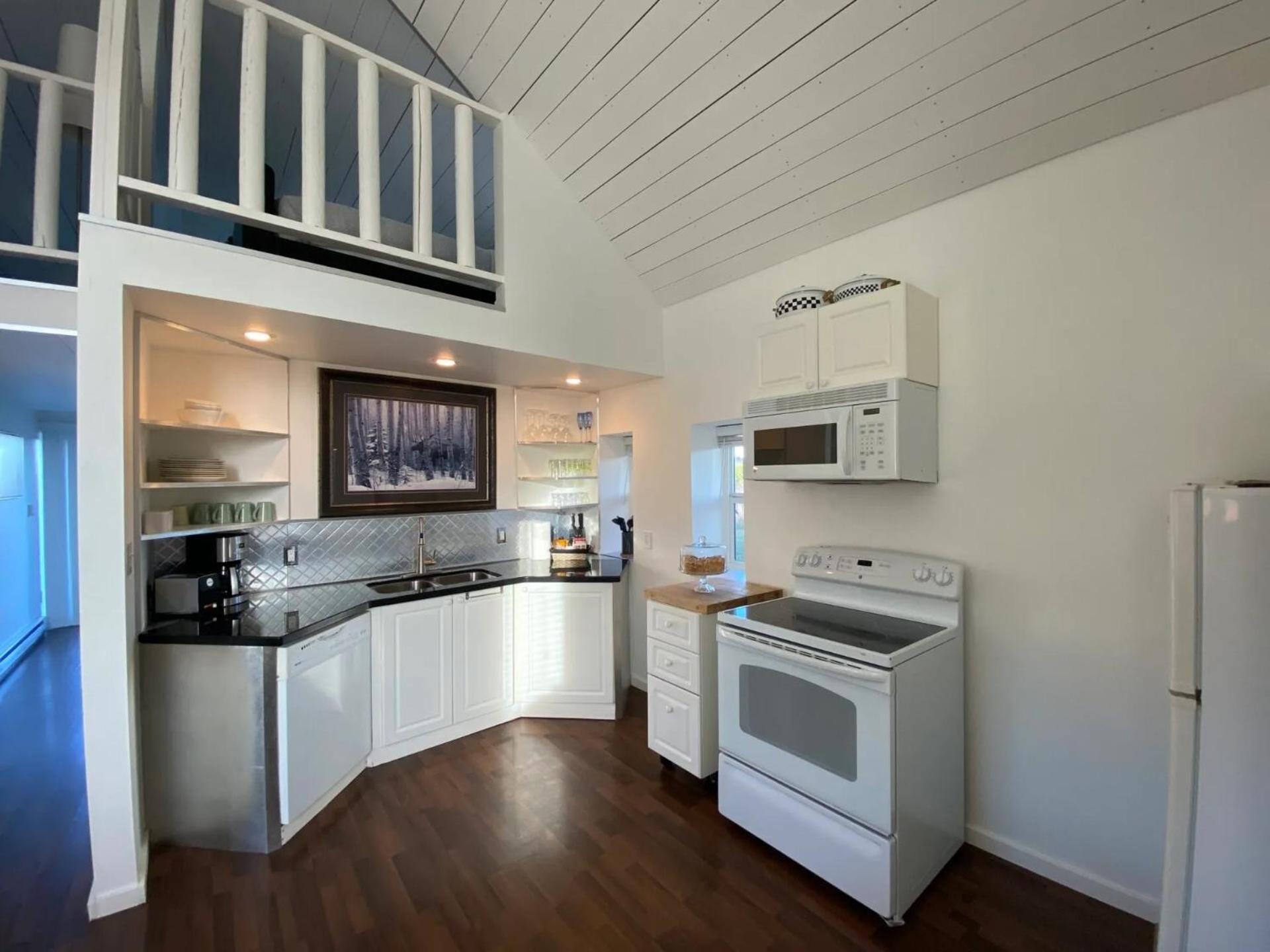 Woodhouse Cottages And Ranch Принс Джордж Екстериор снимка