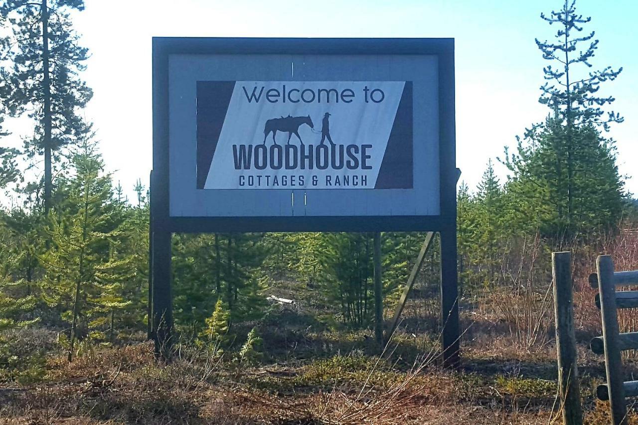 Woodhouse Cottages And Ranch Принс Джордж Екстериор снимка